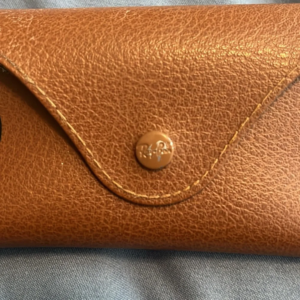 Ray Ban Sunglasses Carrying Case - Picture 3 of 5